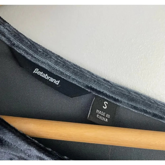 Betabrand Ink Velvet Blouse - Picture 4 of 6